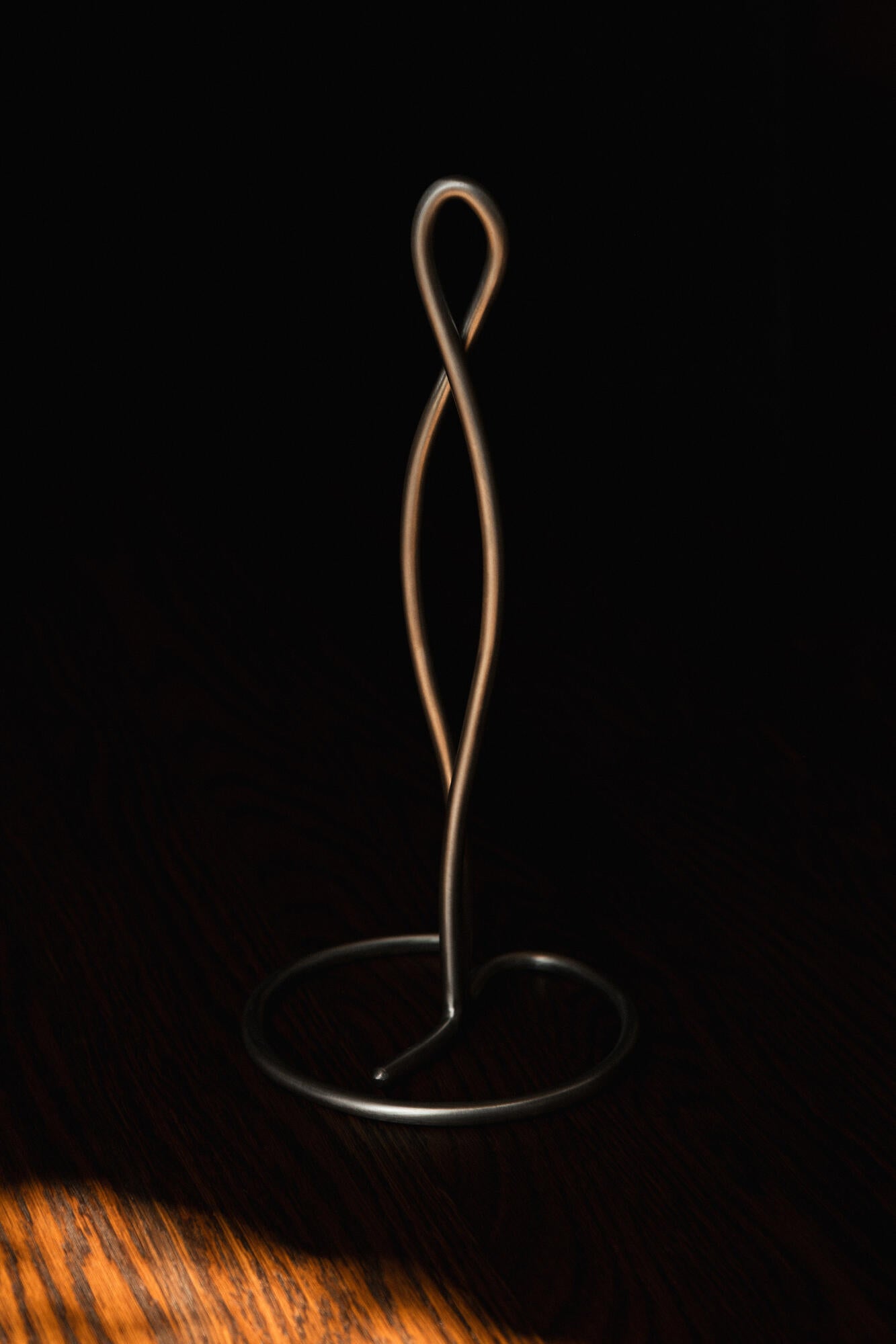 Curvature Køkkenrulleholder, H30,5 cm - Rustfrit stål